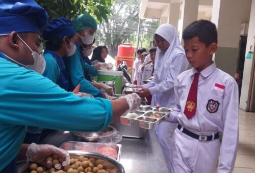 MBG Prasmanan Lebih Hangat, Pengetatan SOP Membuat Orang Tua Lebih Tenang