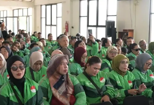 Prabowo Sahkan Perpres Ojol, Atur Tarif dan Jaminan Sosial